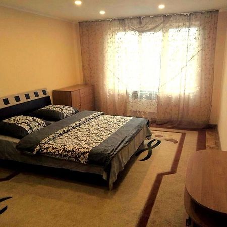 Gil Apartment 2К Квартира Центр Пл Петефи 9A Úzhgorod Exterior foto
